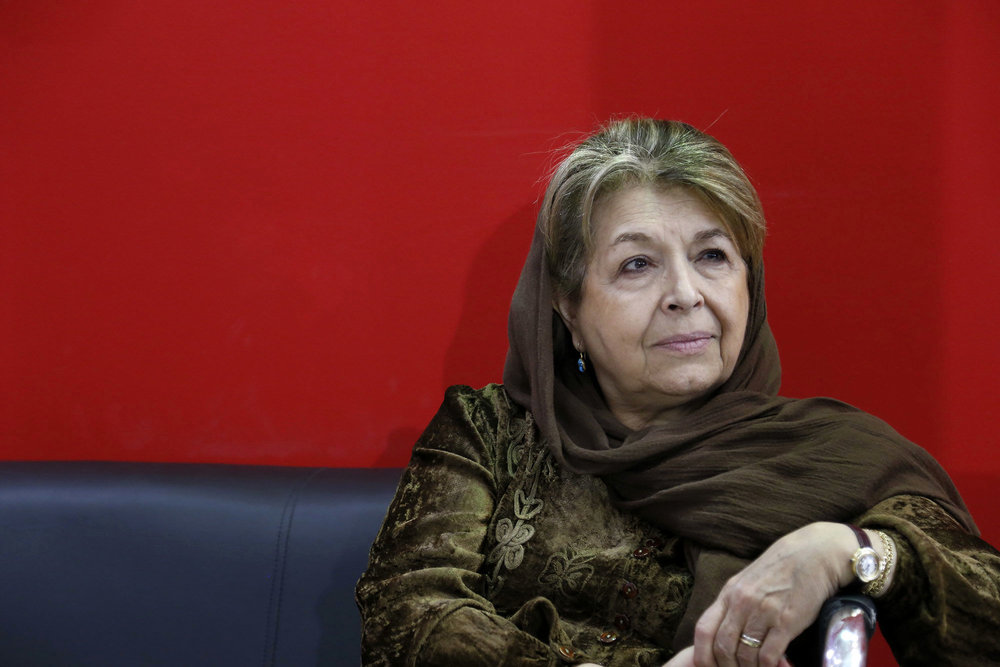 لیلی گلستان: جوانان امروز اغلب پر از رنج، درد و خشونت مینویسند که محصول شرایط اجتماعی است/ ما سالهاست هشدار میدهیم ولی کو گوش شنوا